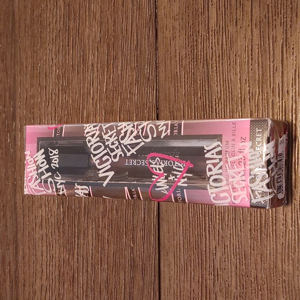 VS LIMITED EDITION Bombshell Fashion Show NYC 2018 rollerball - NEW